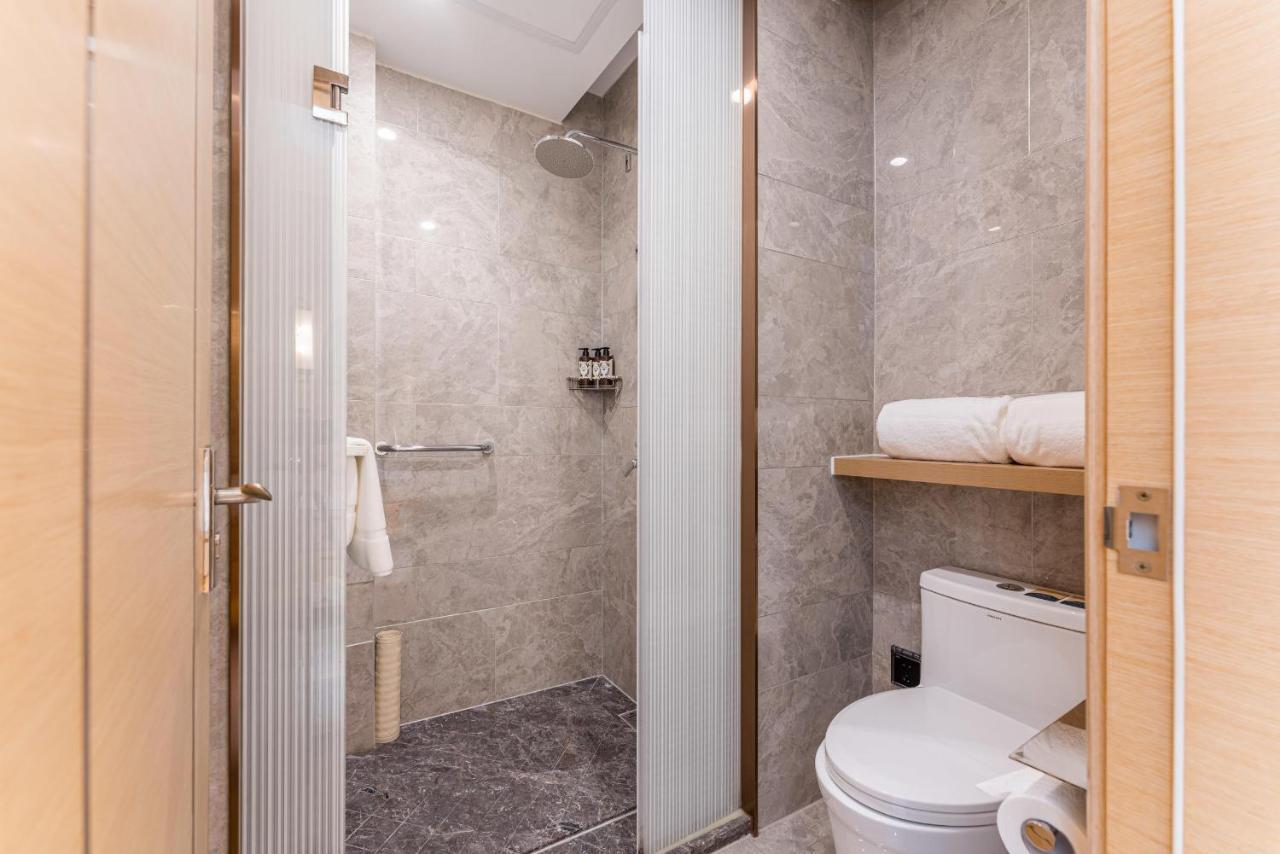 Atour Pudong Jinqiao International Commercial Plaza Hotel 4*