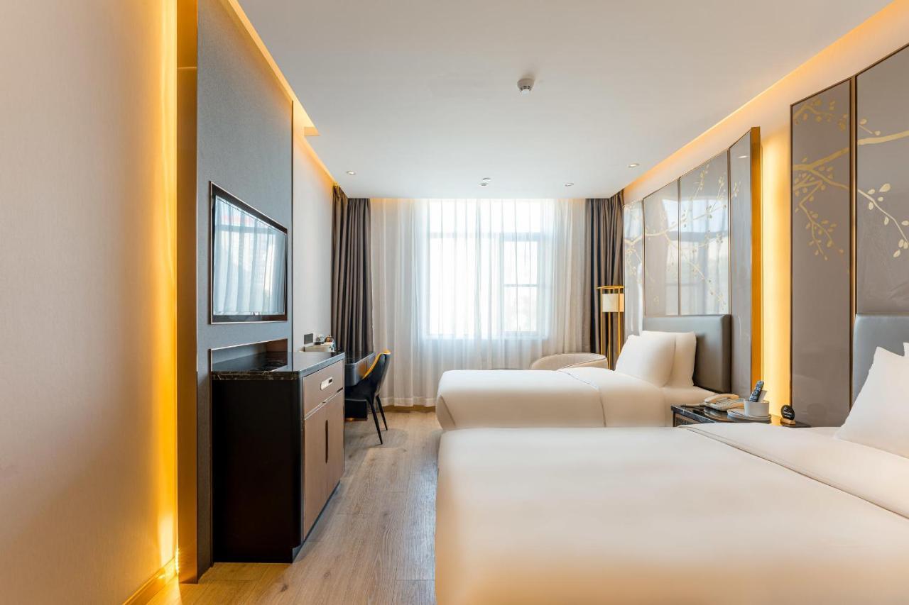 Atour Pudong Jinqiao International Commercial Plaza Hotel 4*