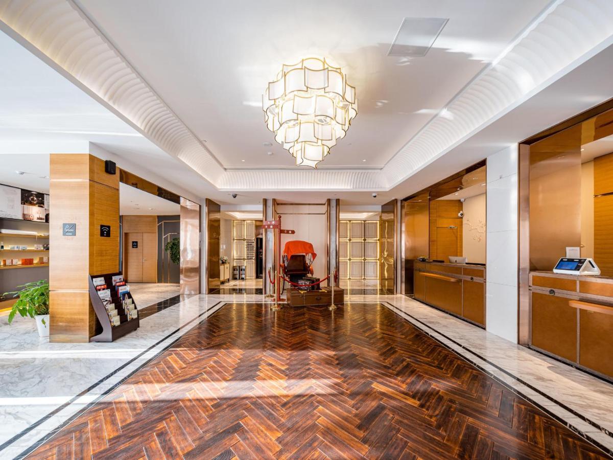 Hotel Atour Pudong Jinqiao International Commercial Plaza 4*